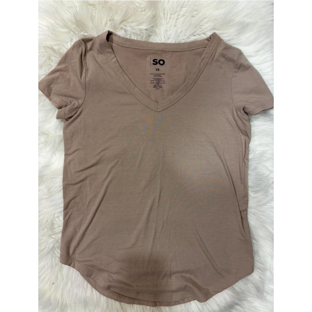 3/$15 Tan SO V-neck short sleeve top